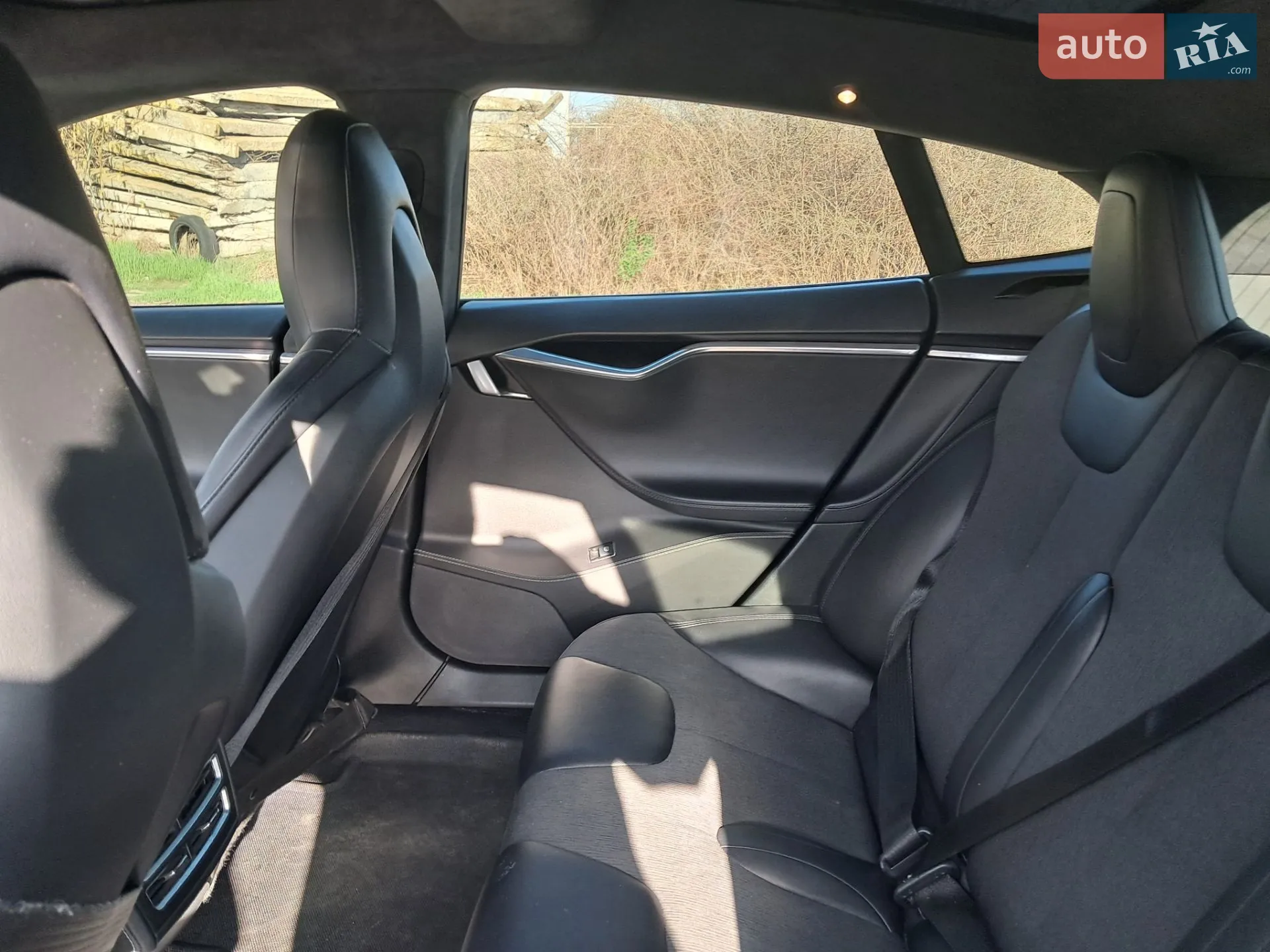 2015 Tesla Model S - мініатюра 28