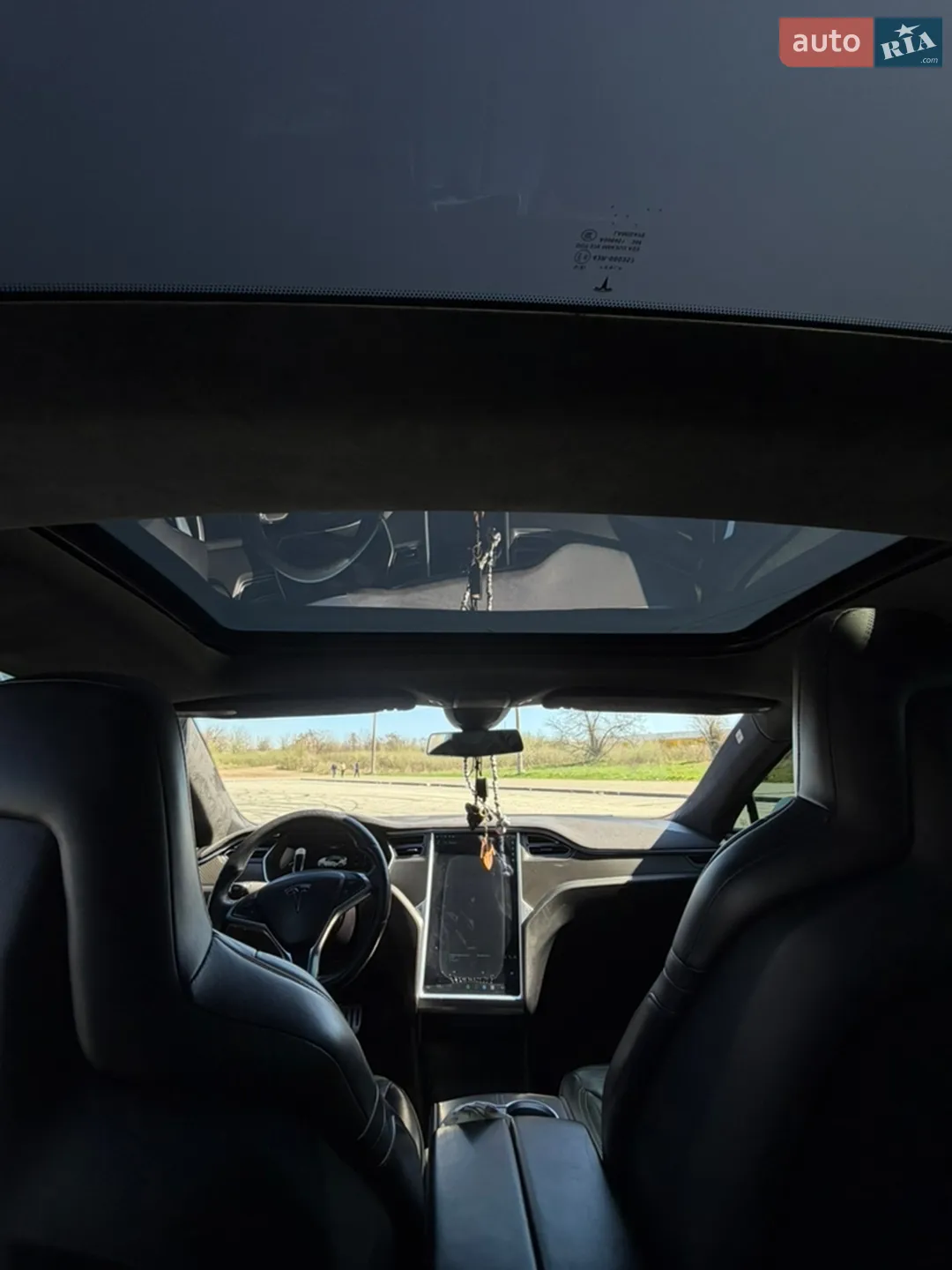 2015 Tesla Model S - мініатюра 11