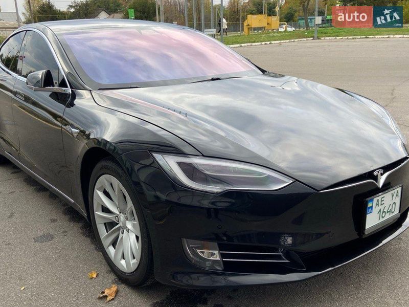 Ліфтбек Tesla Model S 2018 в Харкові фото 5 Ліфтбек Tesla Model S 2018 в Харкові
