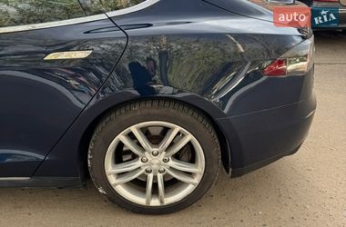 Ліфтбек Tesla Model S 2013 в Одесі