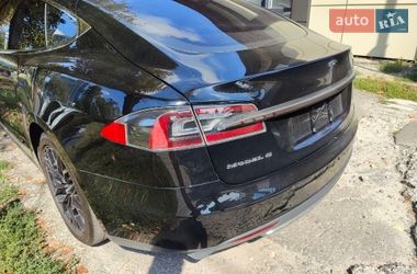 Лифтбек Tesla Model S 2014 в Львове