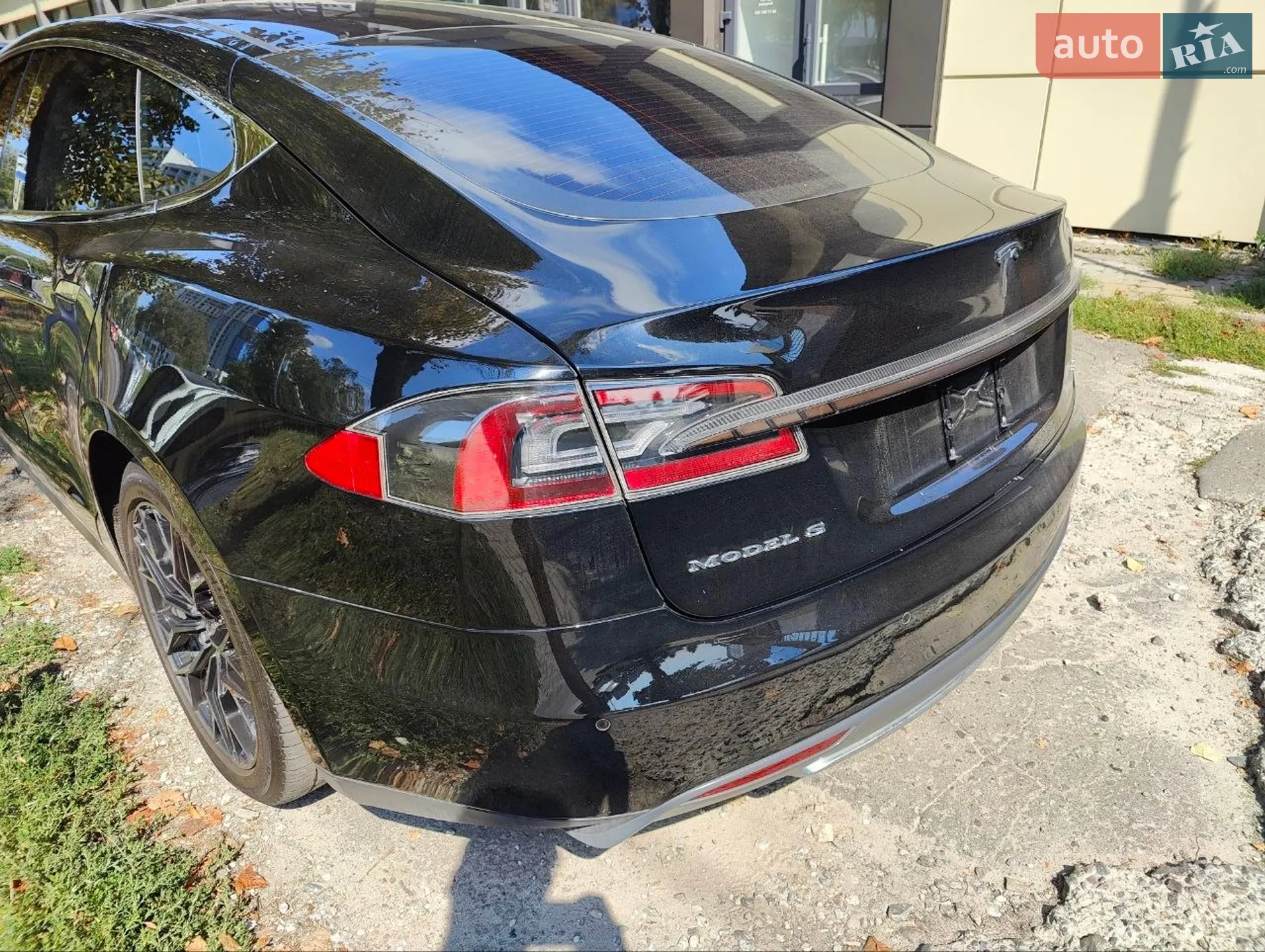2014 Tesla Model S - мініатюра 2