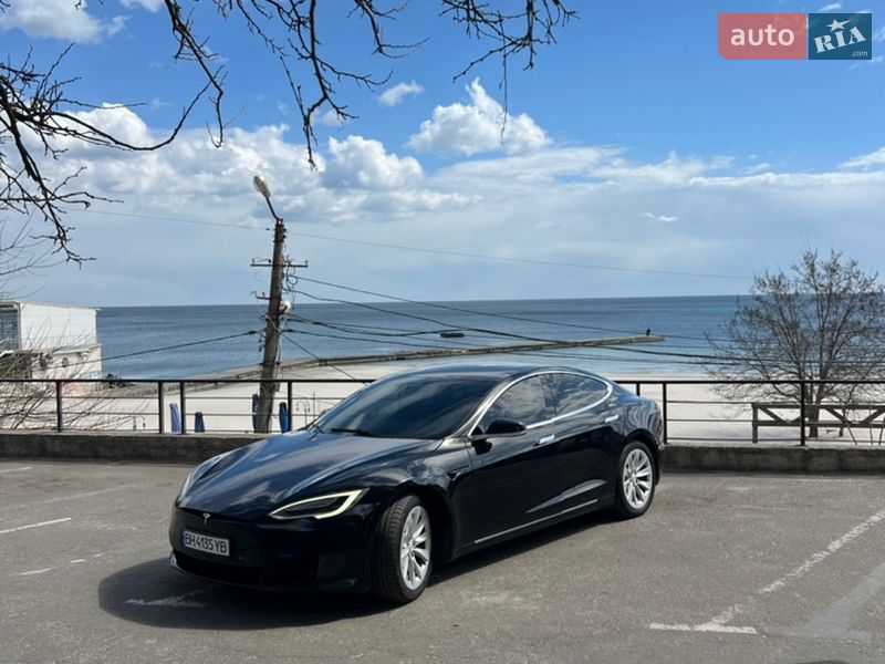 Ліфтбек Tesla Model S 2017 в Одесі фото 7 Ліфтбек Tesla Model S 2017 в Одесі