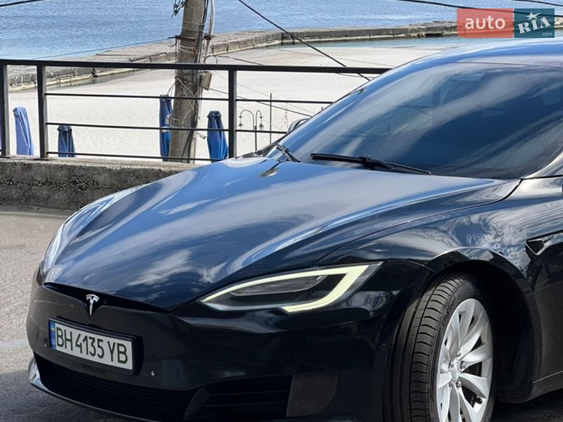 Ліфтбек Tesla Model S 2017 в Одесі фото 8 Ліфтбек Tesla Model S 2017 в Одесі