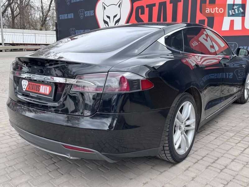Ліфтбек Tesla Model S 2015 в Вінниці фото 5 Ліфтбек Tesla Model S 2015 в Вінниці