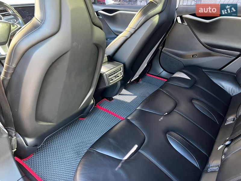 Ліфтбек Tesla Model S 2016 в Софіївській Борщагівці фото 42 Ліфтбек Tesla Model S 2016 в Софіївській Борщагівці