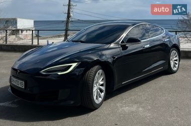 Лифтбек Tesla Model S 2017 в Одессе