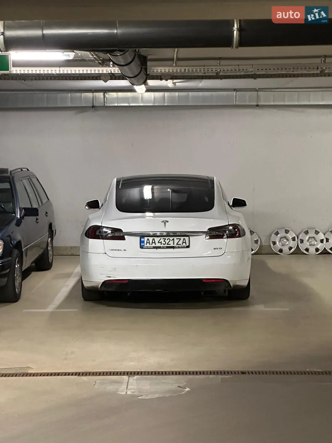 2015 Tesla Model S - мініатюра 8