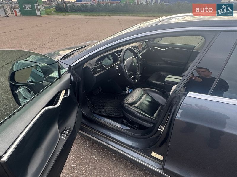 Ліфтбек Tesla Model S 2015 в Одесі фото 5 Ліфтбек Tesla Model S 2015 в Одесі