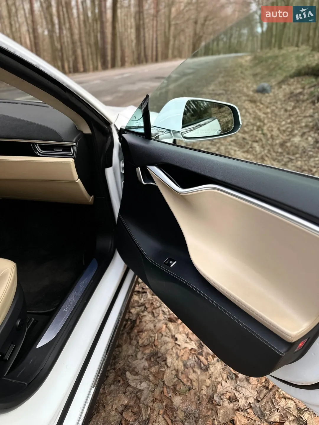 2015 Tesla Model S - мініатюра 9