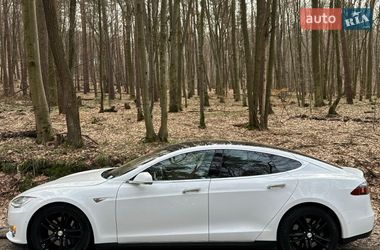 Ліфтбек Tesla Model S 2015 в Кропивницькому