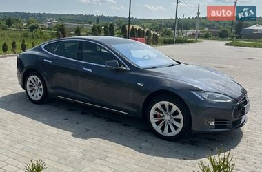 Лифтбек Tesla Model S 2015 в Золочеве