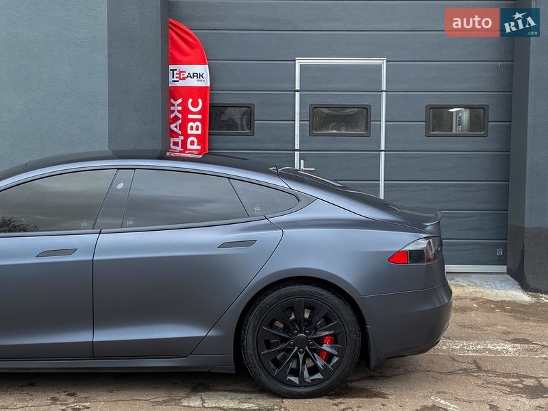 Ліфтбек Tesla Model S 2019 в Києві