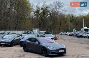 Ліфтбек Tesla Model S 2019 в Києві