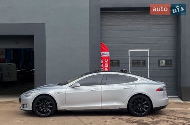 Лифтбек Tesla Model S 2013 в Киеве