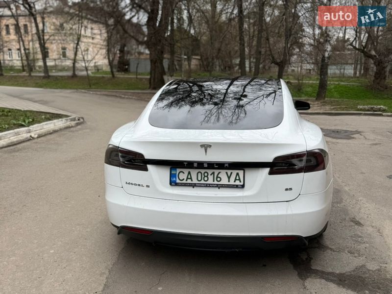 Ліфтбек Tesla Model S 2014 в Умані фото 53 Ліфтбек Tesla Model S 2014 в Умані