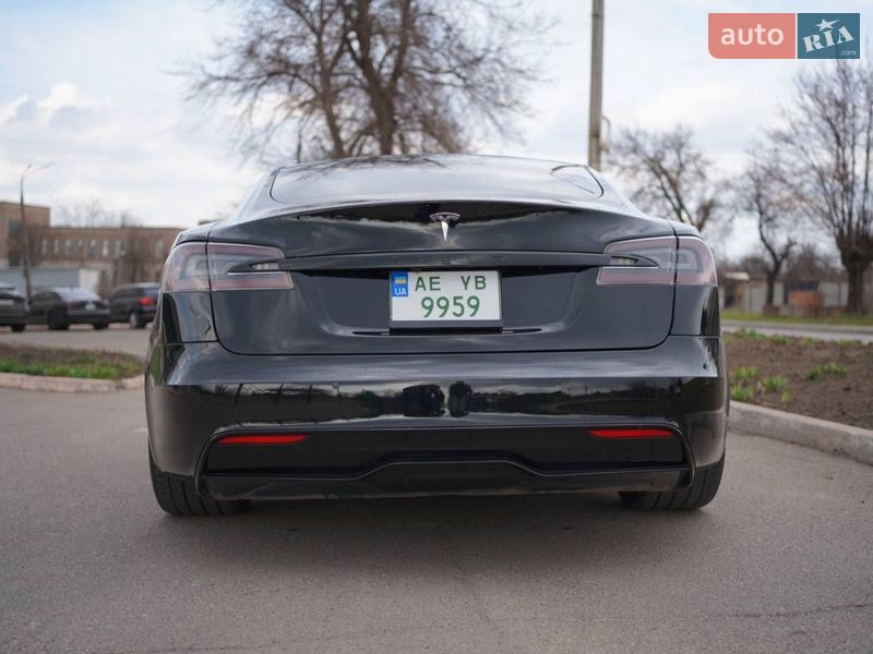 Лифтбек Tesla Model S 2021 в Кривом Роге