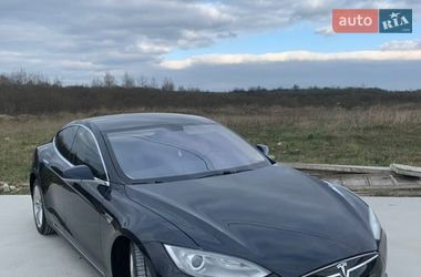 Ліфтбек Tesla Model S 2013 в Львові