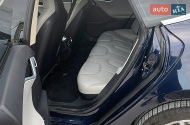 Ліфтбек Tesla Model S 2013 в Львові