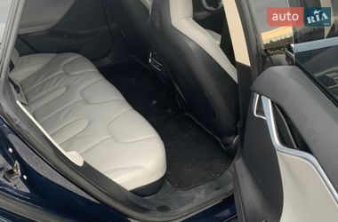Ліфтбек Tesla Model S 2013 в Львові