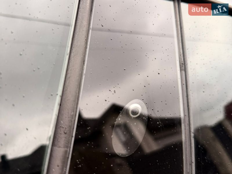 Лифтбек Tesla Model S 2017 в Тернополе