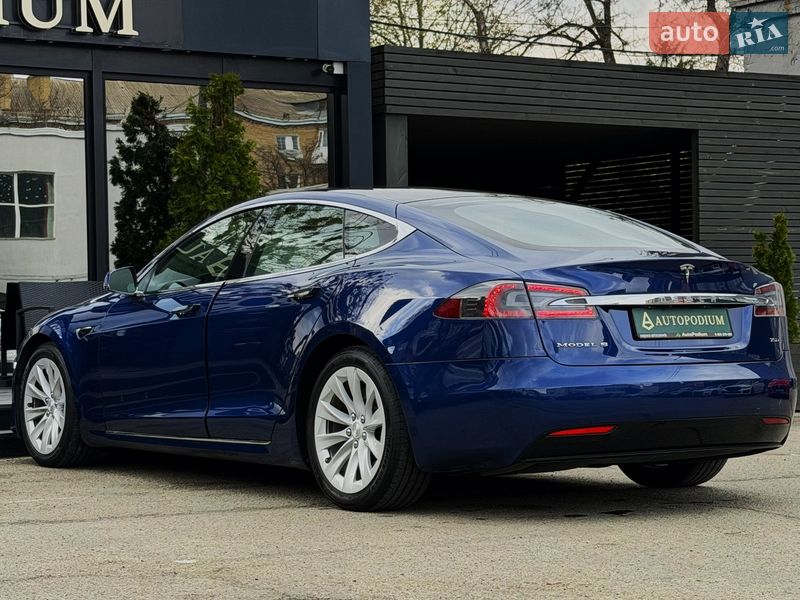 Ліфтбек Tesla Model S 2018 в Києві фото 22 Ліфтбек Tesla Model S 2018 в Києві