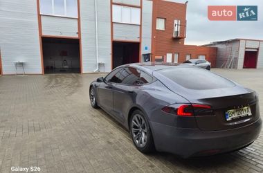 Лифтбек Tesla Model S 2019 в Сумах