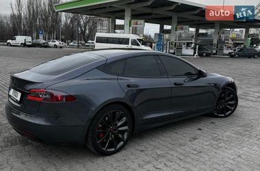Лифтбек Tesla Model S 2019 в Днепре