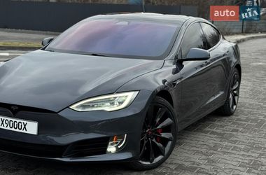 Лифтбек Tesla Model S 2019 в Днепре