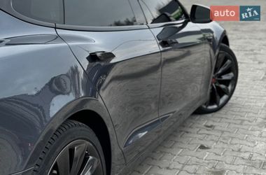 Лифтбек Tesla Model S 2019 в Днепре