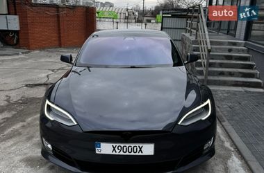 Лифтбек Tesla Model S 2019 в Днепре