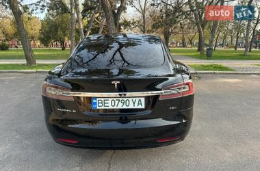 Лифтбек Tesla Model S 2018 в Николаеве