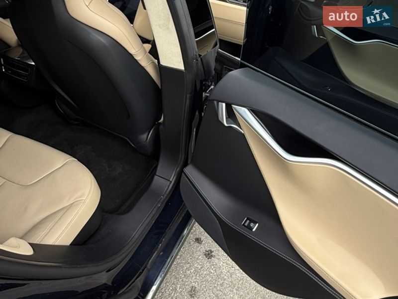 Лифтбек Tesla Model S 2013 в Харькове