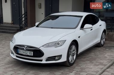 Ліфтбек Tesla Model S 2013 в Тернополі