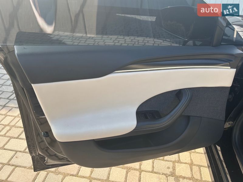 Лифтбек Tesla Model S 2021 в Ровно фото 13 Лифтбек Tesla Model S 2021 в Ровно