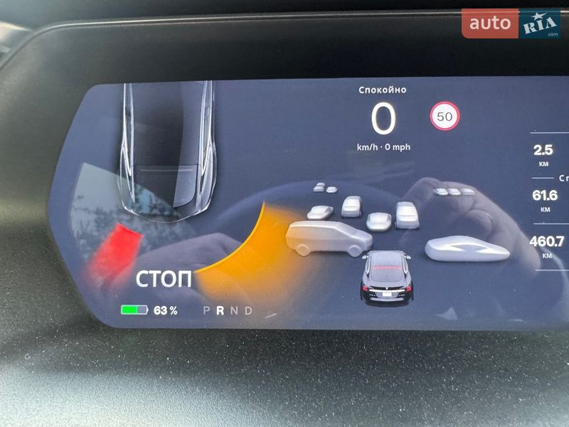 Лифтбек Tesla Model S 2016 в Киеве