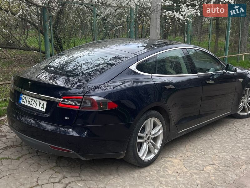 Лифтбек Tesla Model S 2014 в Одессе