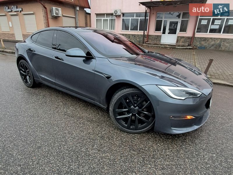 Лифтбек Tesla Model S 2021 в Коломые