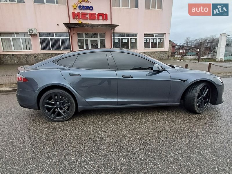 Лифтбек Tesla Model S 2021 в Коломые