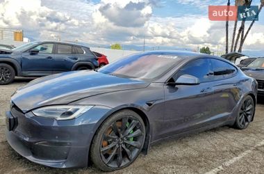 Tesla Model S 2021
