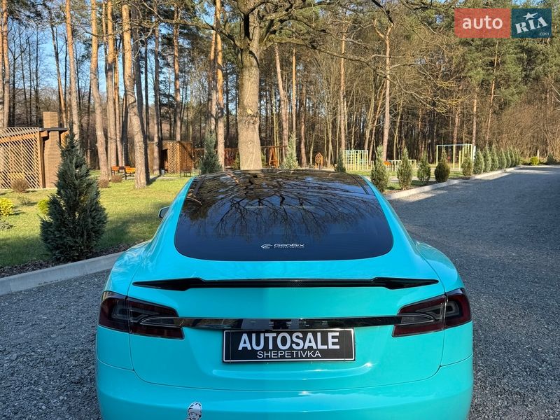 Ліфтбек Tesla Model S 2013 в Шепетівці