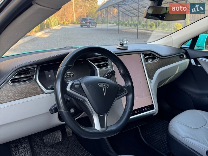 Лифтбек Tesla Model S 2013 в Шепетовке