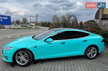 Ліфтбек Tesla Model S 2013 в Шепетівці