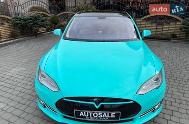 Ліфтбек Tesla Model S 2013 в Шепетівці