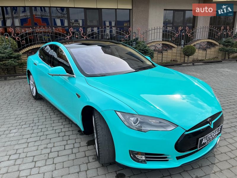Лифтбек Tesla Model S 2013 в Шепетовке