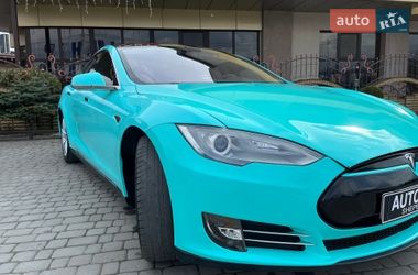 Ліфтбек Tesla Model S 2013 в Шепетівці