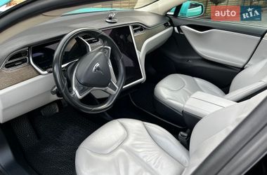 Ліфтбек Tesla Model S 2013 в Шепетівці