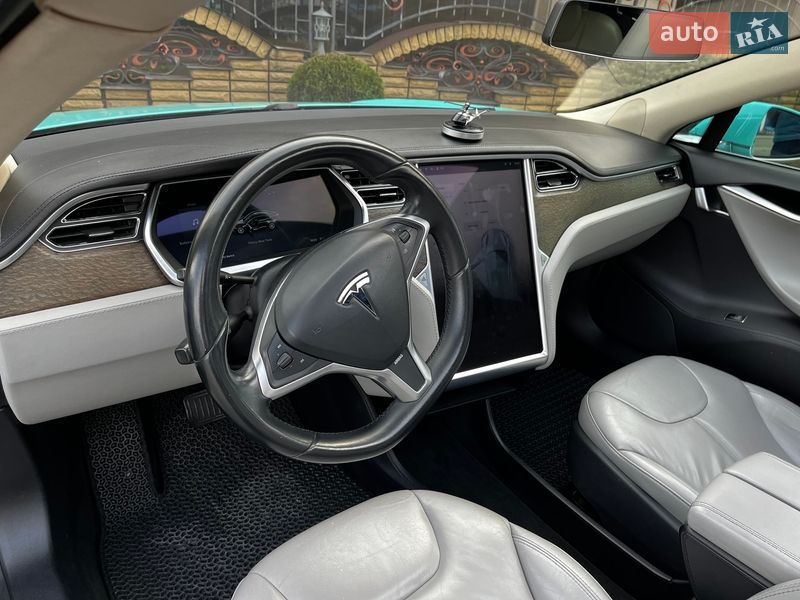Лифтбек Tesla Model S 2013 в Шепетовке