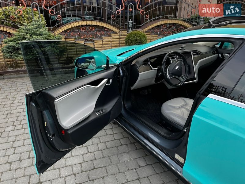 Лифтбек Tesla Model S 2013 в Шепетовке