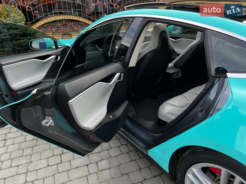 Лифтбек Tesla Model S 2013 в Шепетовке
